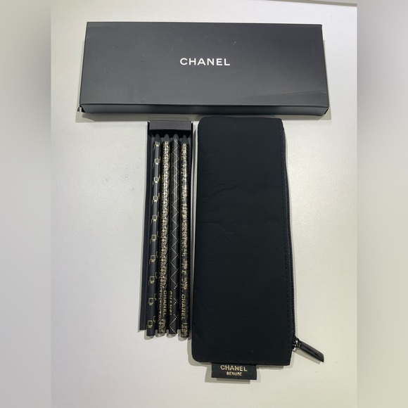 Accessories - Chanel beauty gift holiday pencil set